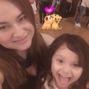 Meet your Posher, Raquel